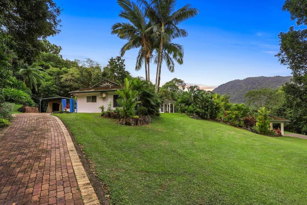 Villa A Piece Of Tropical Paradise-Near Crystal Cascades Redlynch Exterior foto